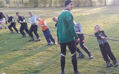 Onze jeugd weer volop in training vanavond. Heb je een keer zin om mee te traine…