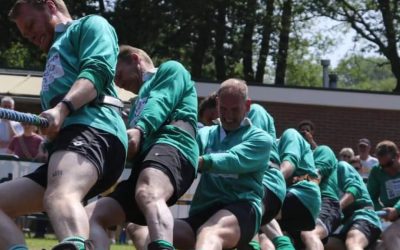 Touwtrekken = teamwork + power!   
Twee teams. Eén touw. Eén doel: samen winnen…