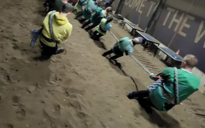 Wat zijn we toch blij dat we onder een overkapping kunnen trainen met dit weer….